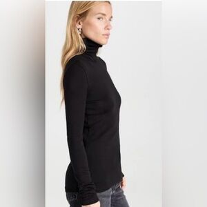 Splendid sparkly xs turtleneck